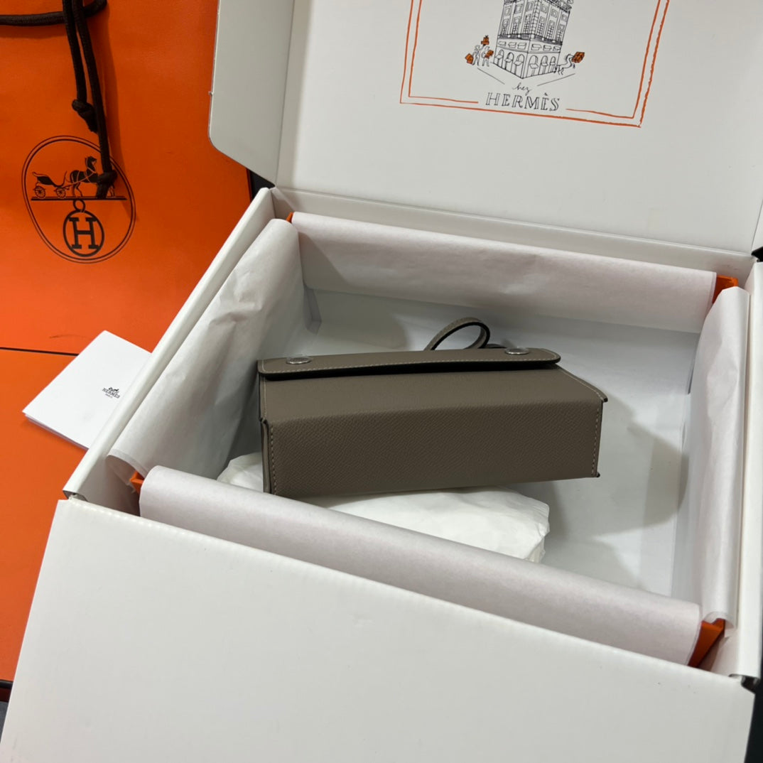 Hermès Constance Slim Wallet - Etoupe Epsom Leather with Palladium Hardware