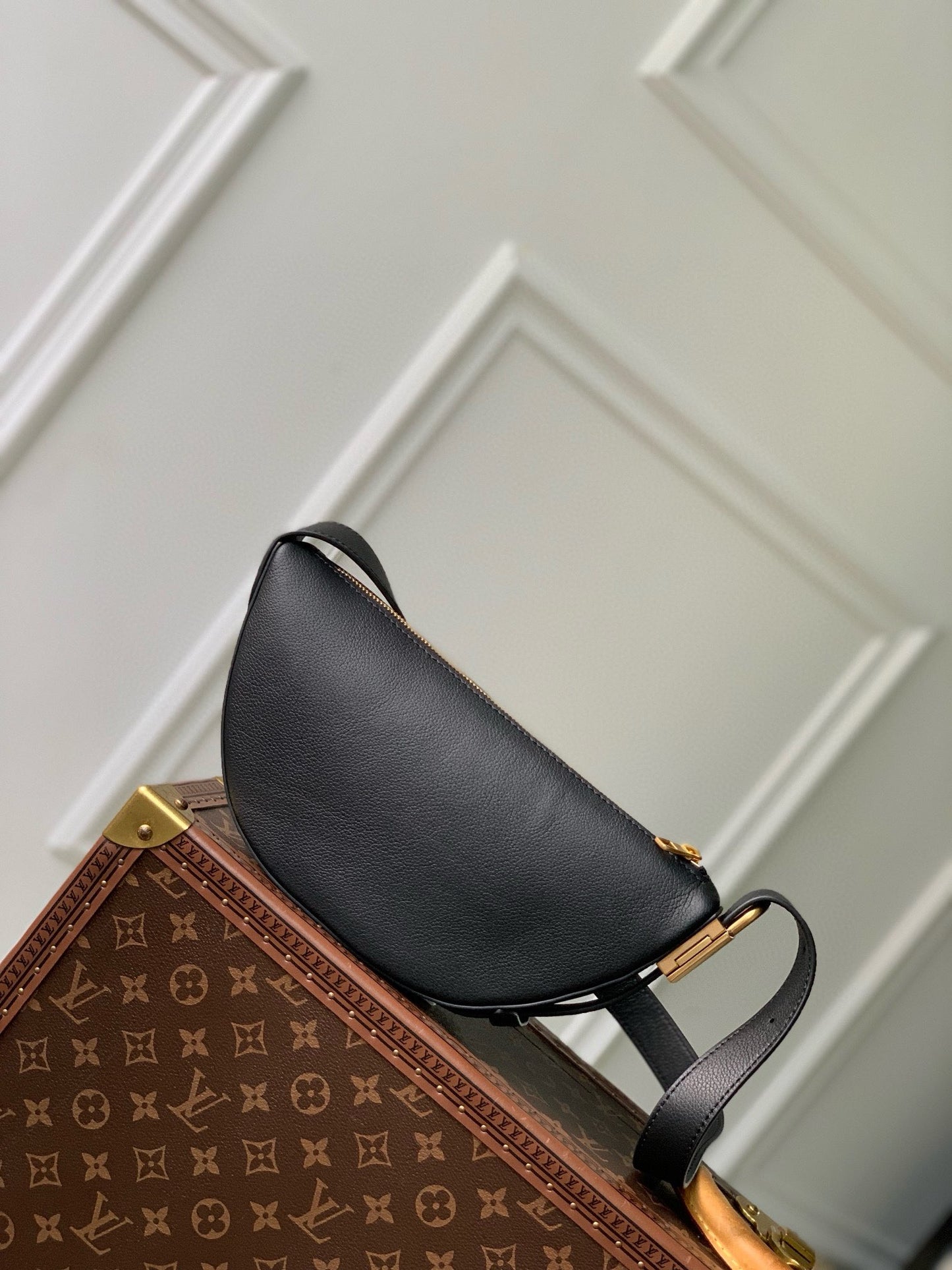 Louis Vuitton Black Leather Crescent Crossbody Belt Bag with Gold Zipper