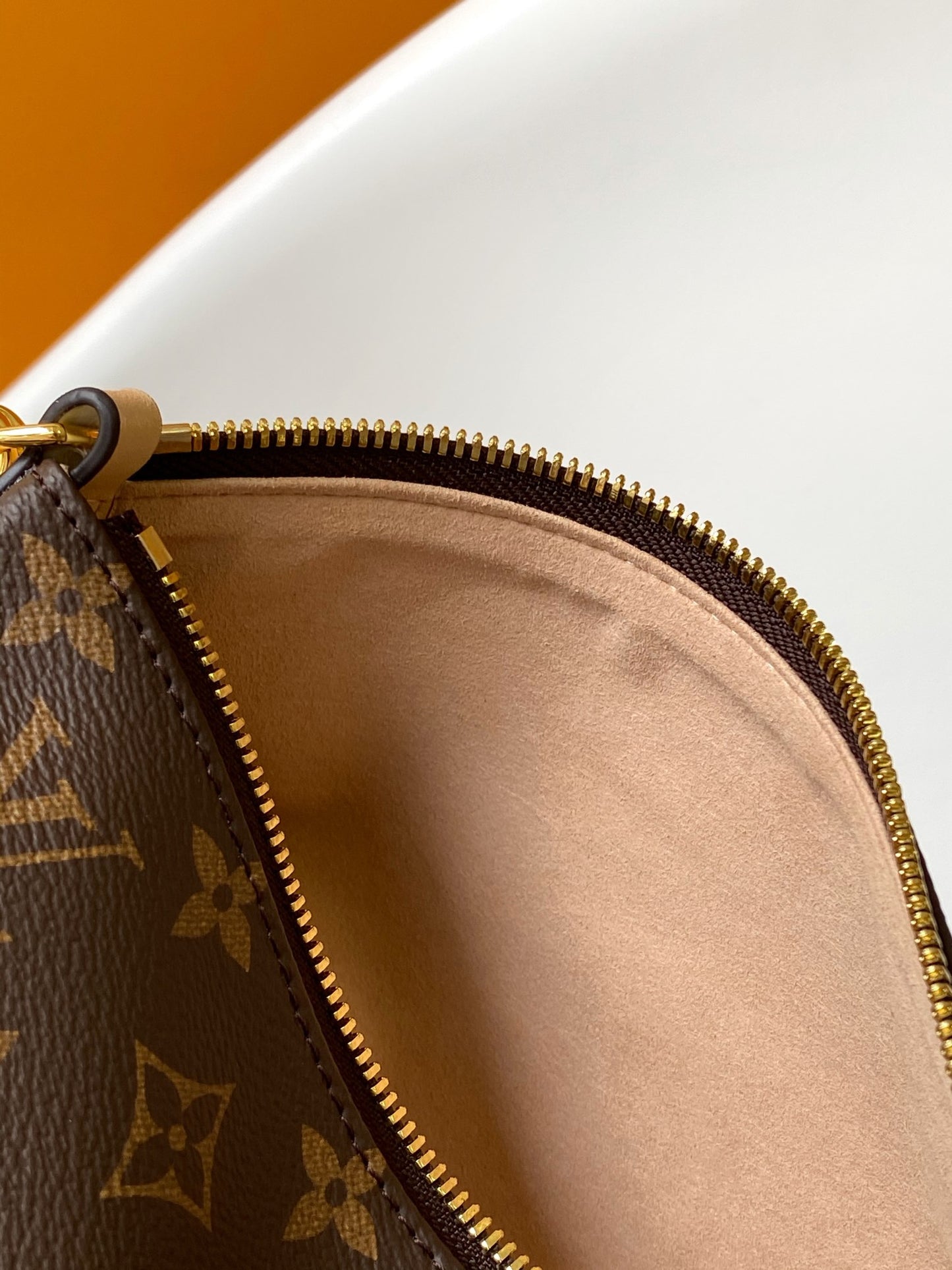 Louis Vuitton Luxury Brown Monogram Geometric Star Crossbody Bag with Chain