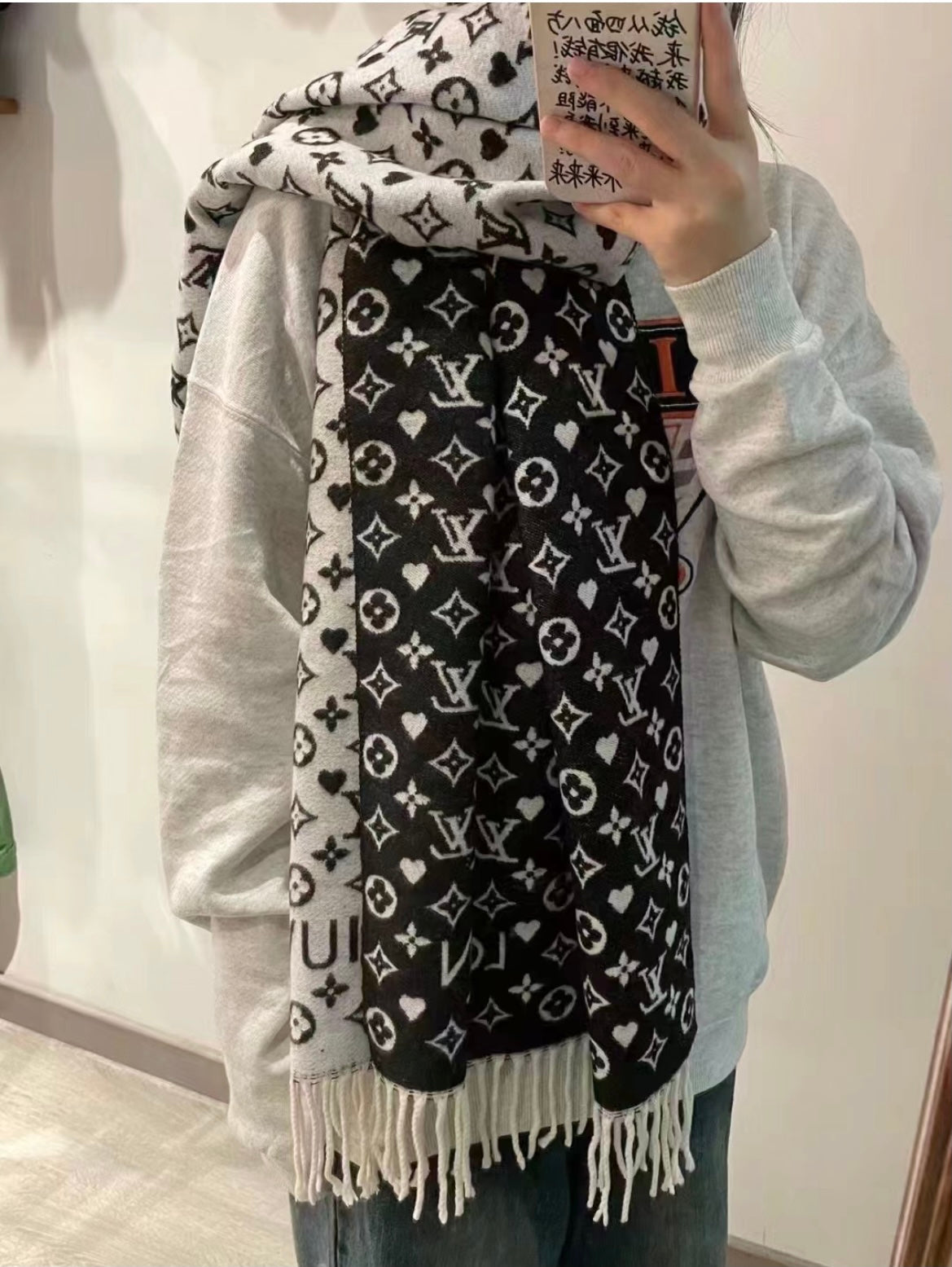 Louis Vuitton Monogram Heart Pattern Scarf - Black and Grey Designer Luxury Wool Blend Winter Wrap for Women