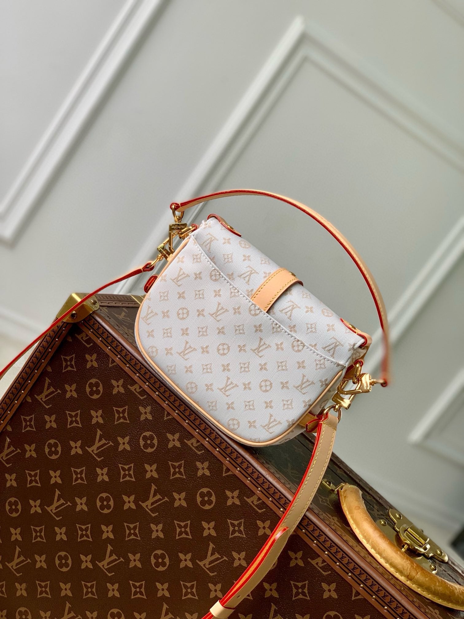 Louis Vuitton Luxury Monogram Canvas Crossbody Satchel Bag with Leather Trim