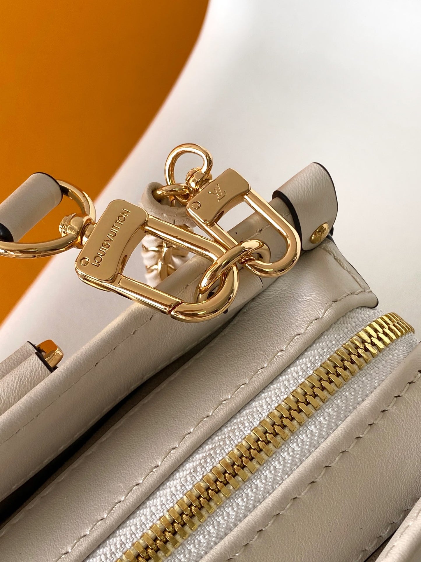 Louis Vuitton White Embossed Leather Top Handle Shoulder Bag with Chain Detail
