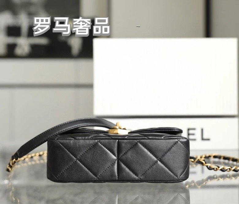 Chanel Black Quilted Lambskin CC Heart Flap Bag - Gold Hardware