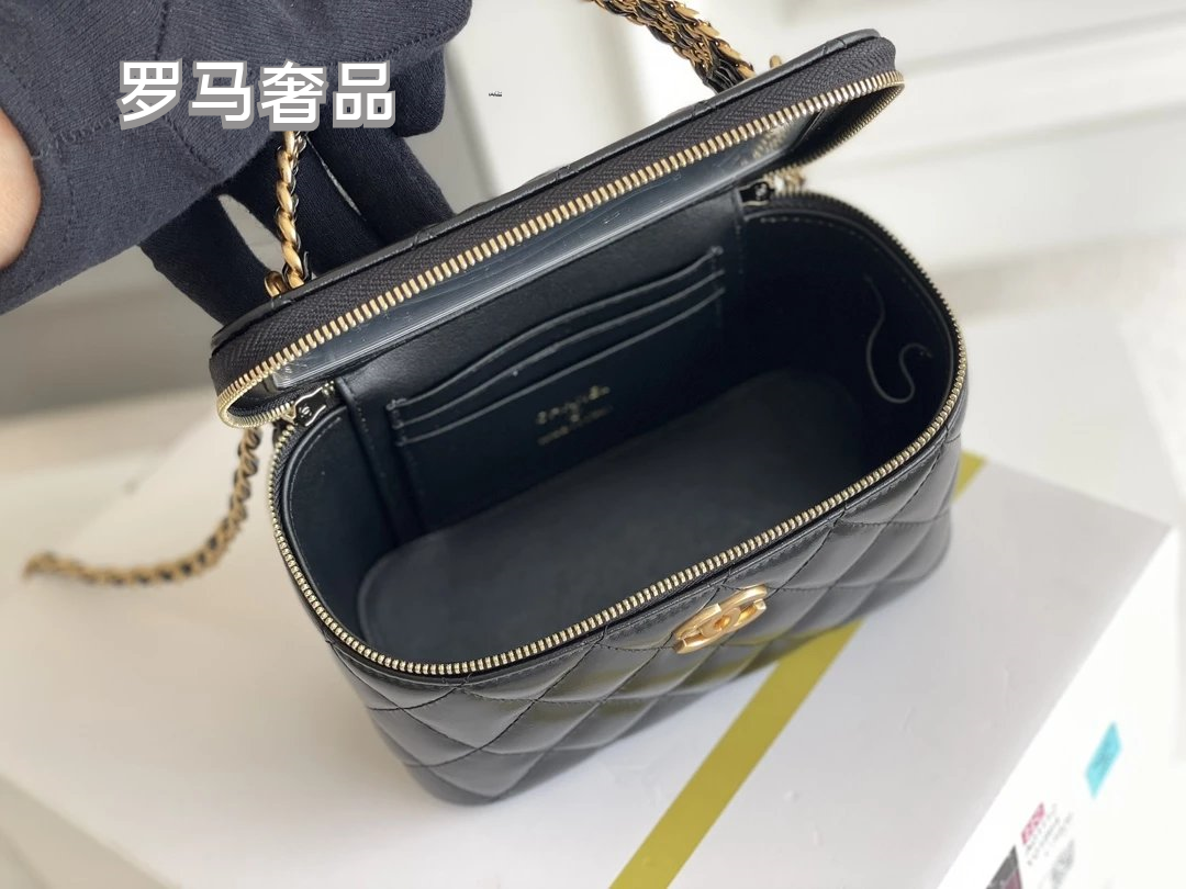 TANZON Black Quilted Leather Vanity Case Crossbody Bag with Gold Chain Strap