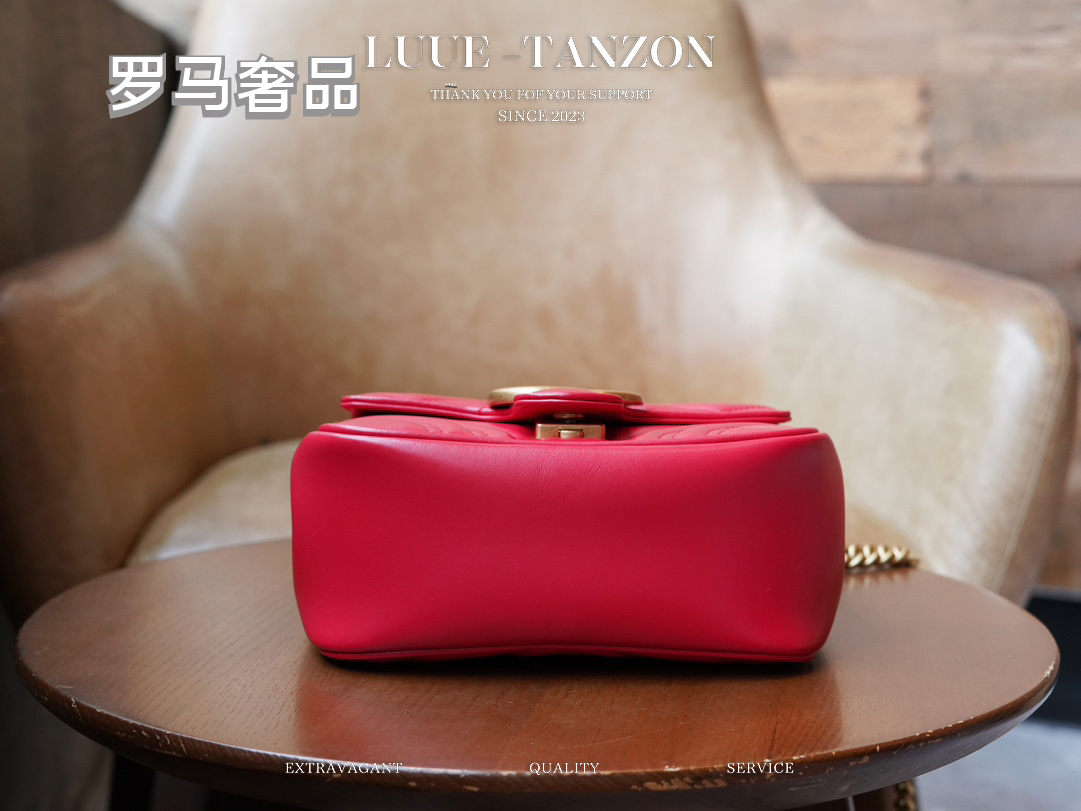 Gucci Luxury Red Quilted Chevron Leather Crossbody Bag with Gold Chain
