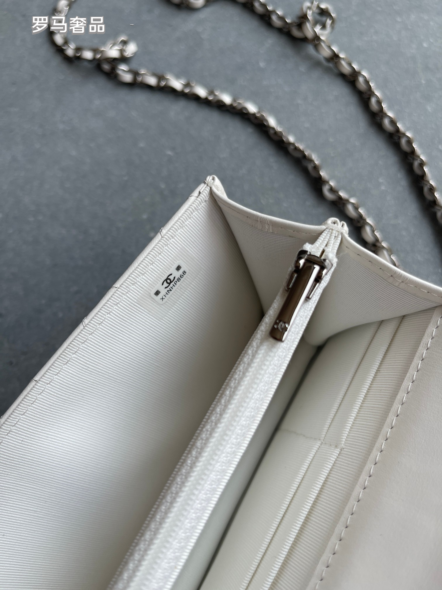 Elegant Quilted Leather Crossbody Flap Bag with Chain Strap - Multiple Colors