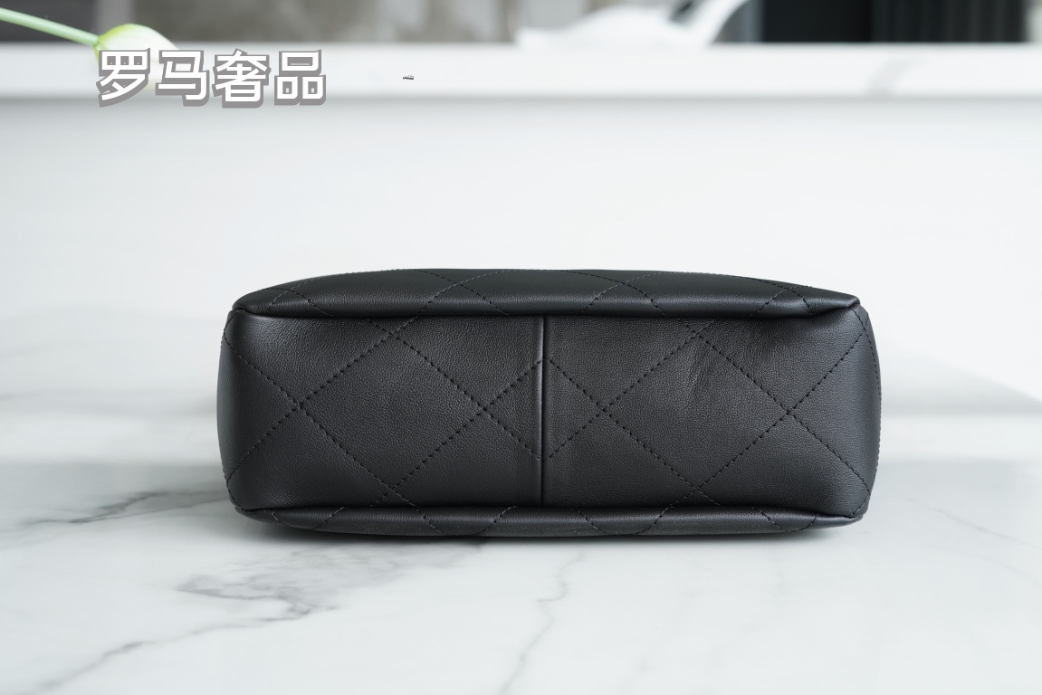 Chanel Quilted Caviar Leather Small Bucket Bag with Gold-Tone Hardware - Black