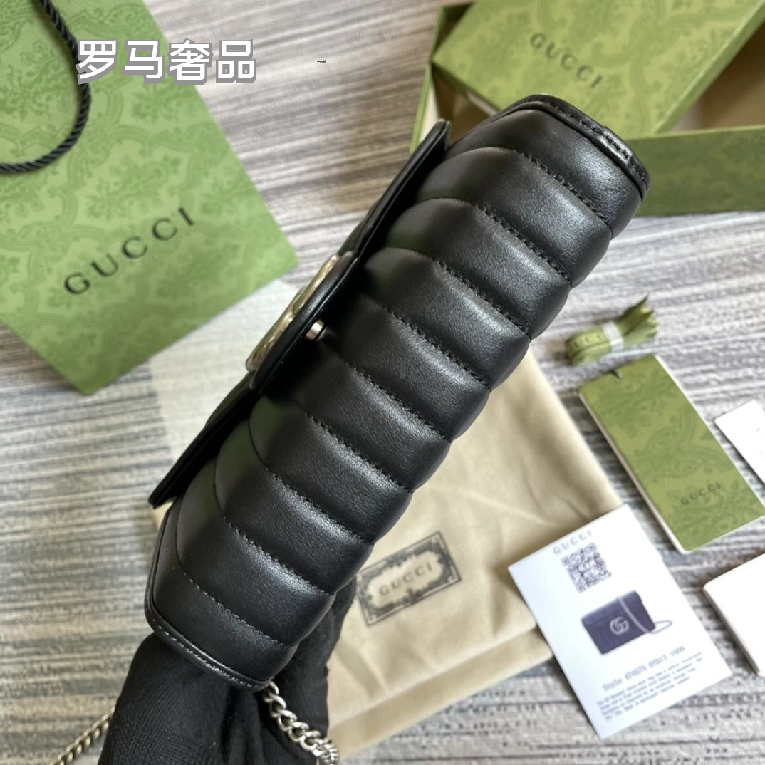 Gucci GG Marmont Small Matelassé Shoulder Bag - Black Quilted Leather