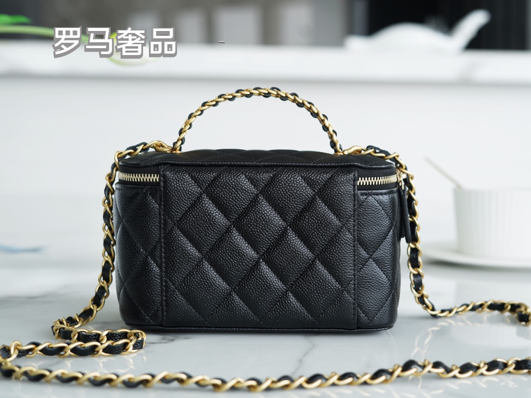 Chanel White Quilted Lambskin Small Vanity Case with Gold-Tone Hardware