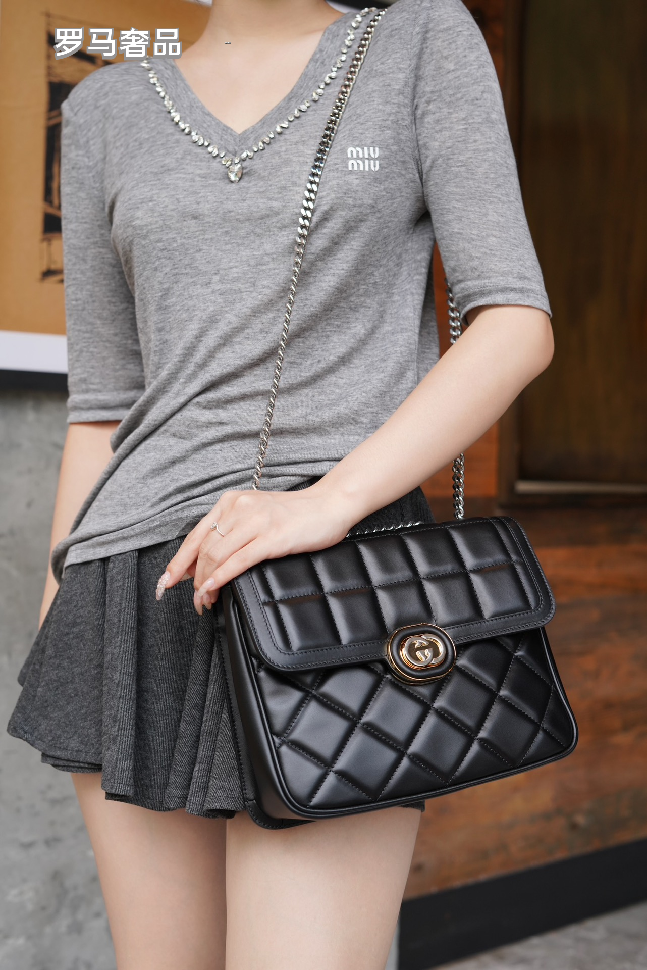 Gucci Classic Black Quilted Leather Shoulder Bag with Gold Clasp