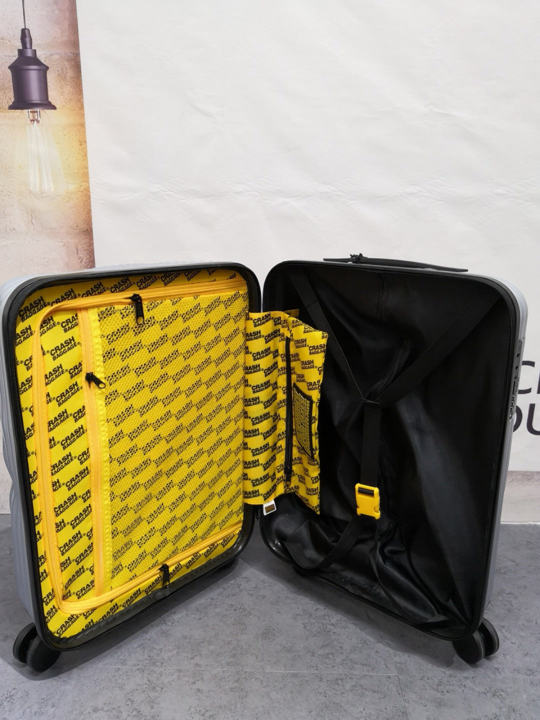 Modern Colorful Hard Shell Spinner Suitcase with Telescopic Handle